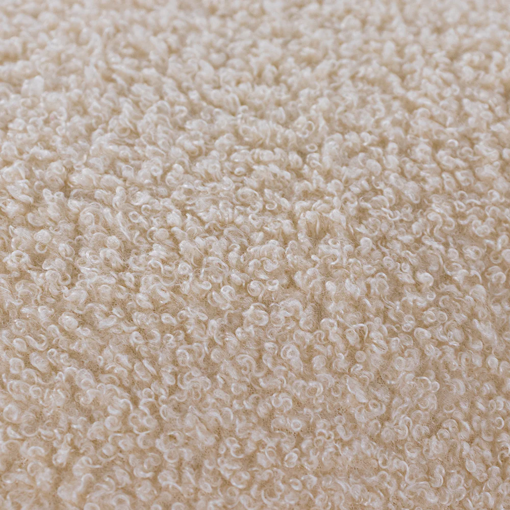 Cojín Abstracto de color Arena - 58 cm - Image 4